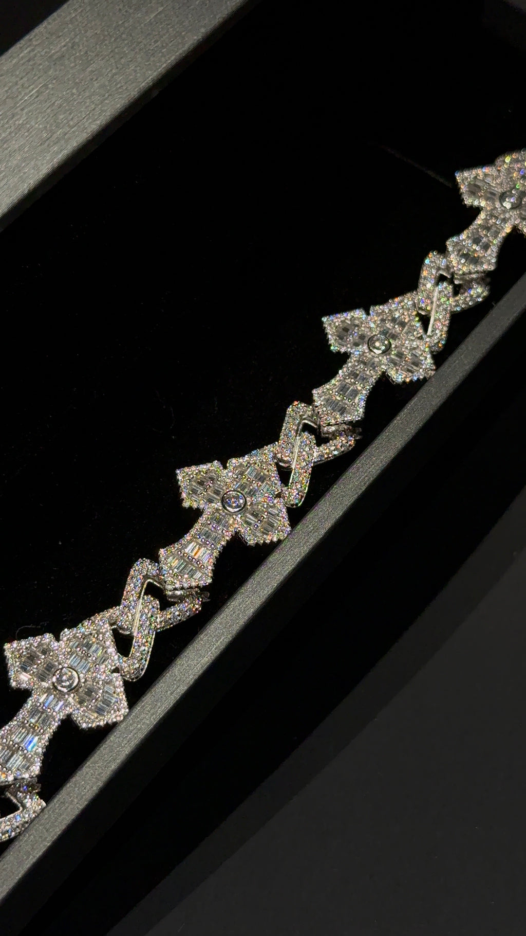 Baguette & Round Cut Cross Bracelet 22MM  7.5Inch